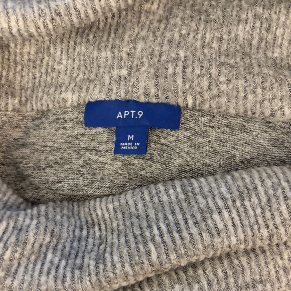Apt 9 Sweater - Picture 2 of 2